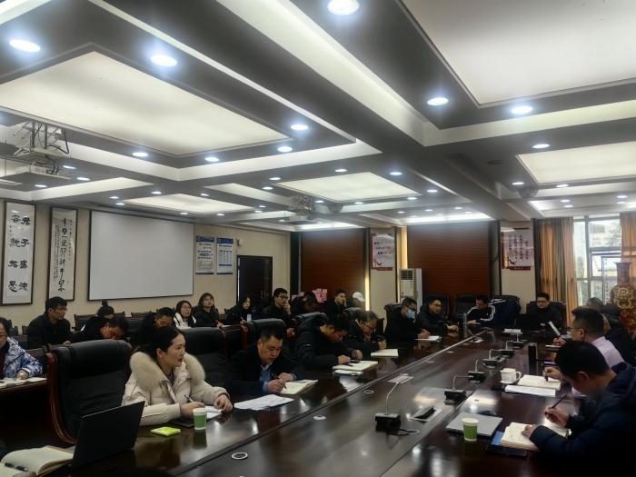 瀘縣建校召開2023年秋期期末校務(wù)會