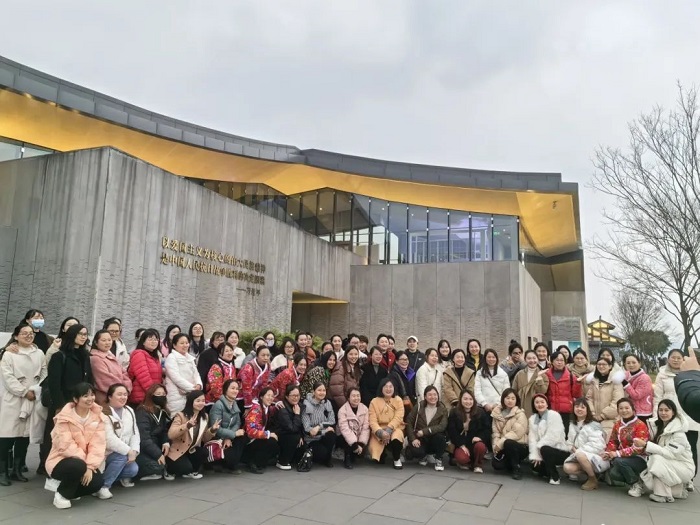 美麗建校，最美是“妳”——瀘縣建校開展2024年“三八婦女節(jié)”活動(dòng)