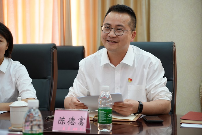 瀘縣建校召開省級科研課題開題報(bào)告會(huì)