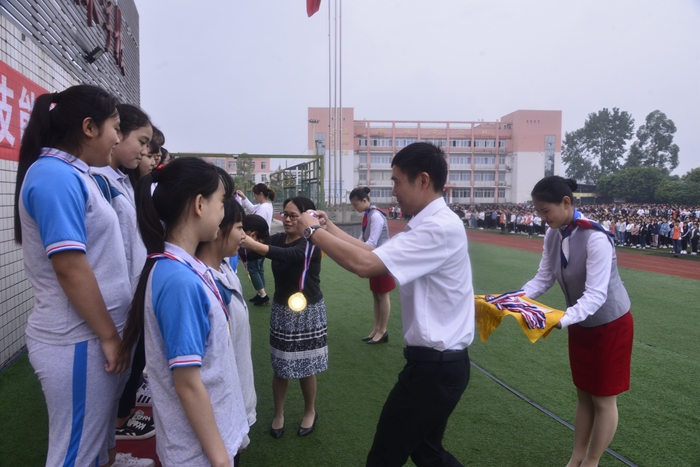 瀘縣建校2018年技能競(jìng)賽頒獎(jiǎng)典禮