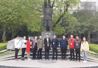 成都蒲江縣職業(yè)中專學(xué)校到瀘縣建校交流辦學(xué)經(jīng)驗(yàn)