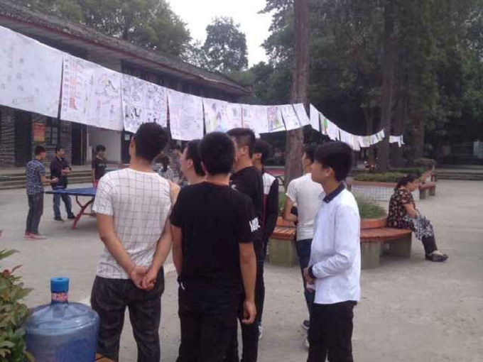 瀘州建校2015年秋期“除陋習(xí)，講文明”漫畫評比活動