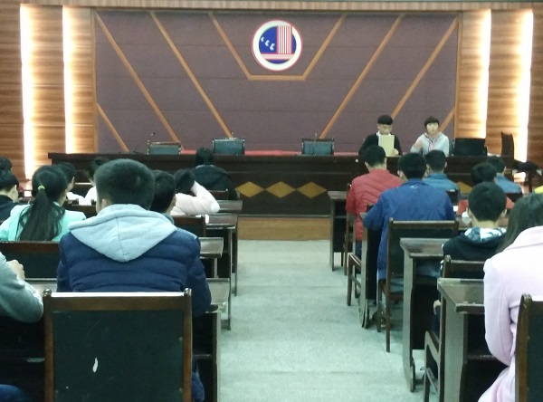 瀘州建校召開2016年春期第一次學(xué)習(xí)委員會議