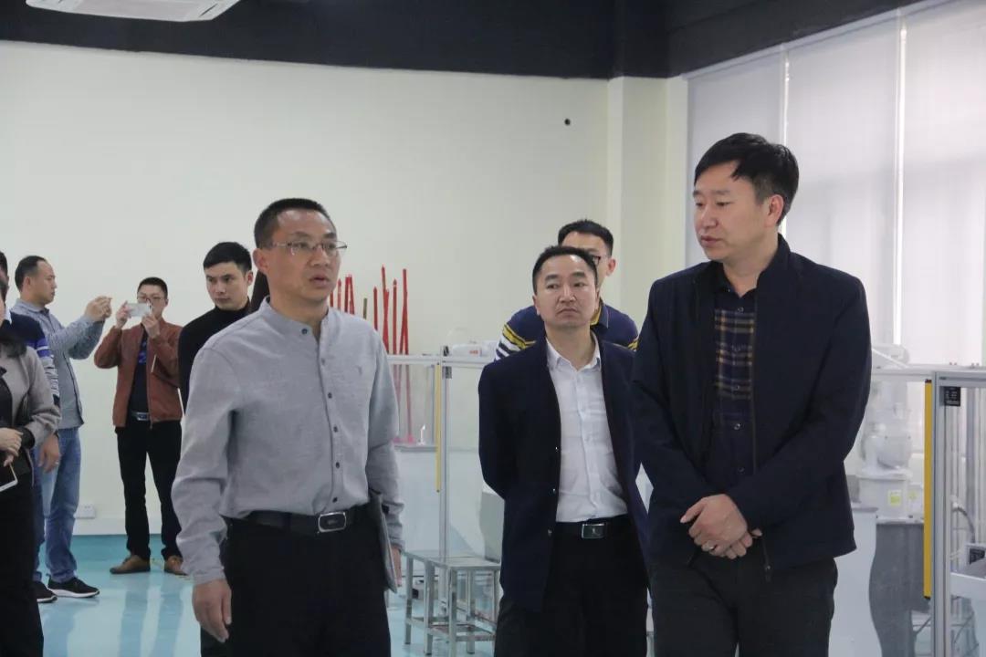 瀘縣建校部分干部到廣東省佛山鹽步職校進行教學診改學習交流