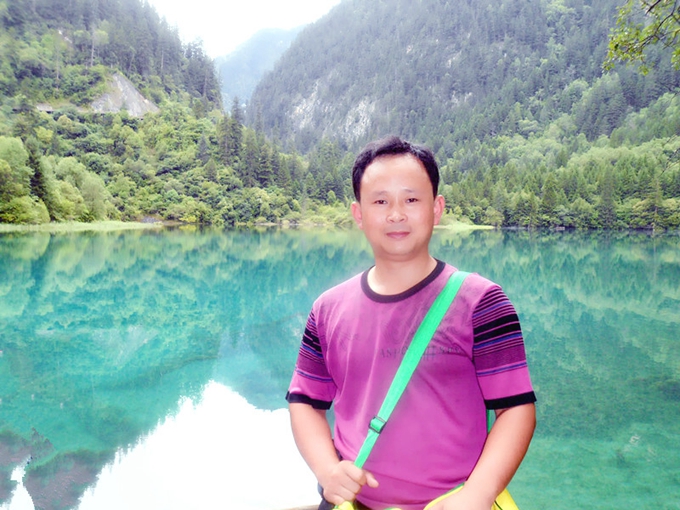 語(yǔ)文教研組教師邱強(qiáng)個(gè)人簡(jiǎn)介
