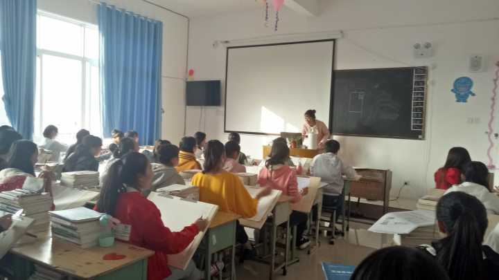 學前教育專業(yè)注重新教師的培養(yǎng)